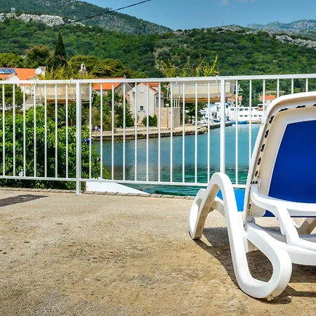 Apartman Karmela Zaton  Buitenkant foto